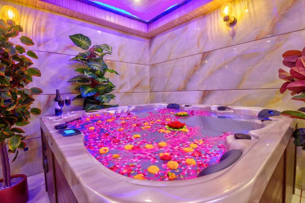 Hotel Highway Inn Manāli Zewnętrze zdjęcie