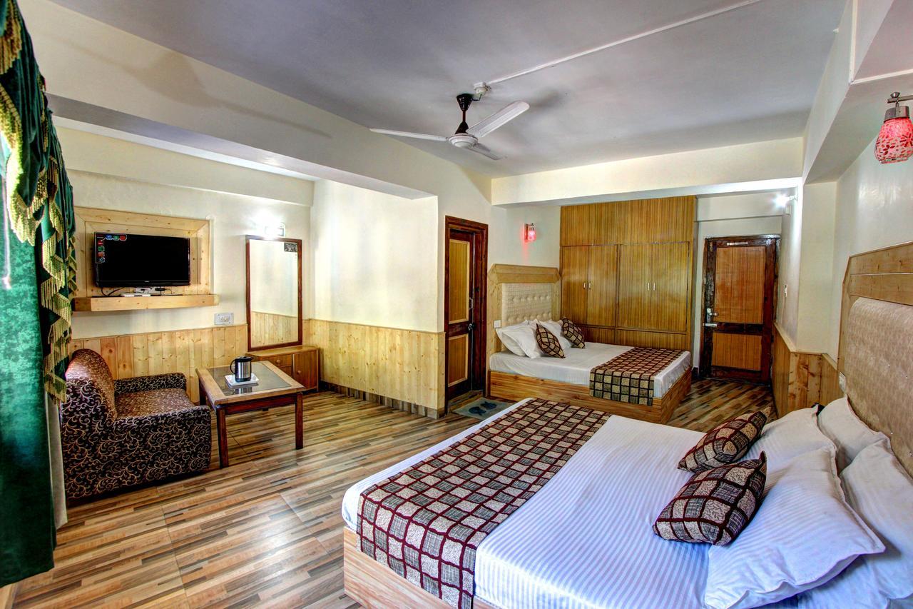 Hotel Highway Inn Manāli Zewnętrze zdjęcie