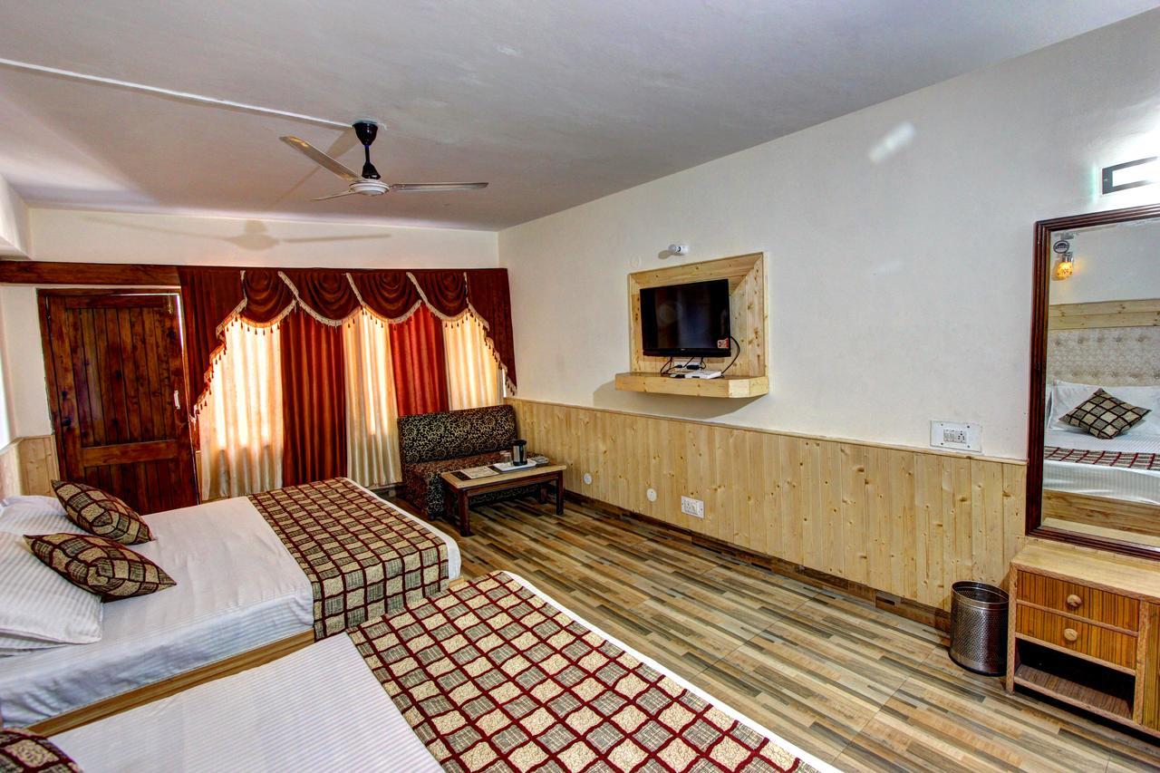 Hotel Highway Inn Manāli Zewnętrze zdjęcie