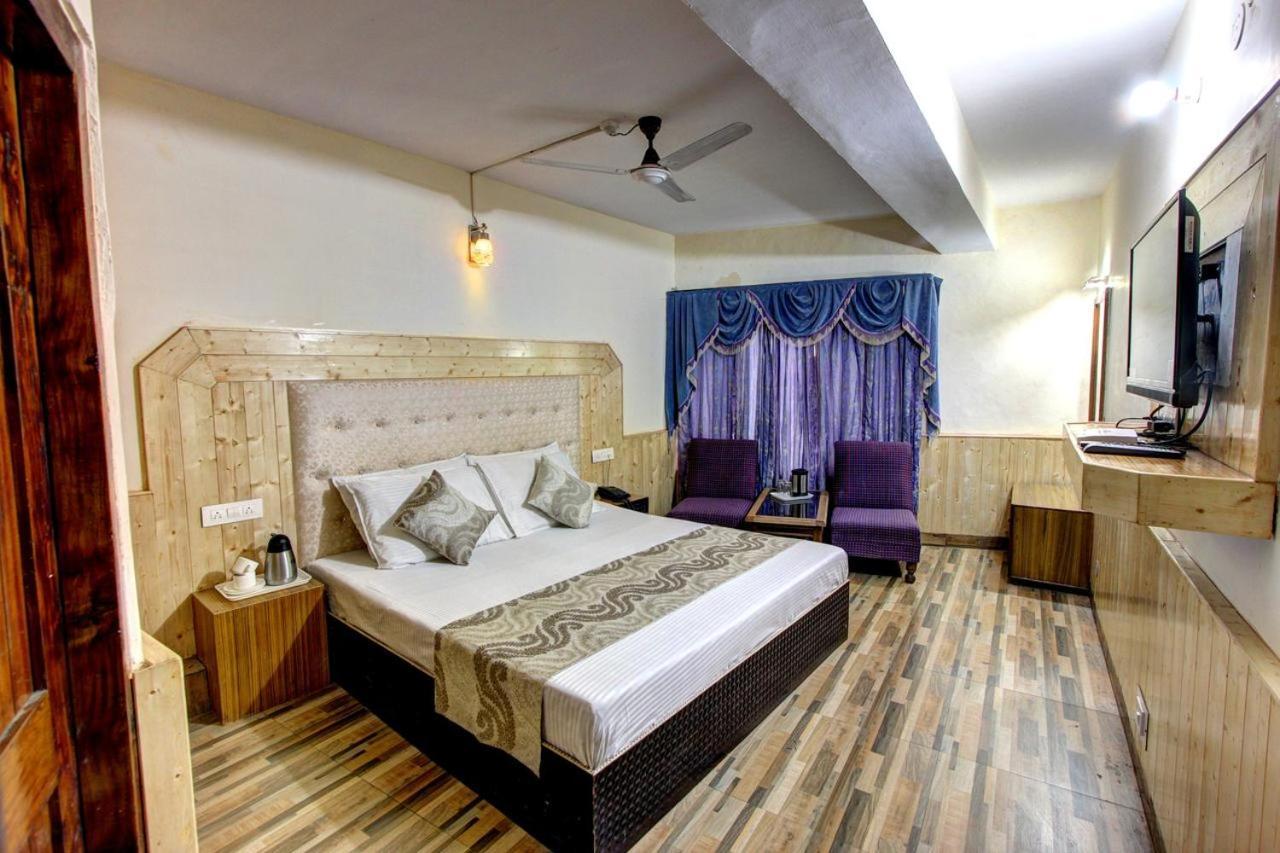 Hotel Highway Inn Manāli Zewnętrze zdjęcie